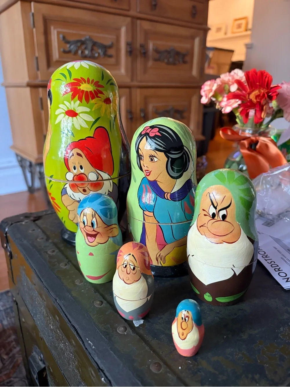 Vintage Hand-Painted Snow White & Dwarf Decorative Nesting Doll full set